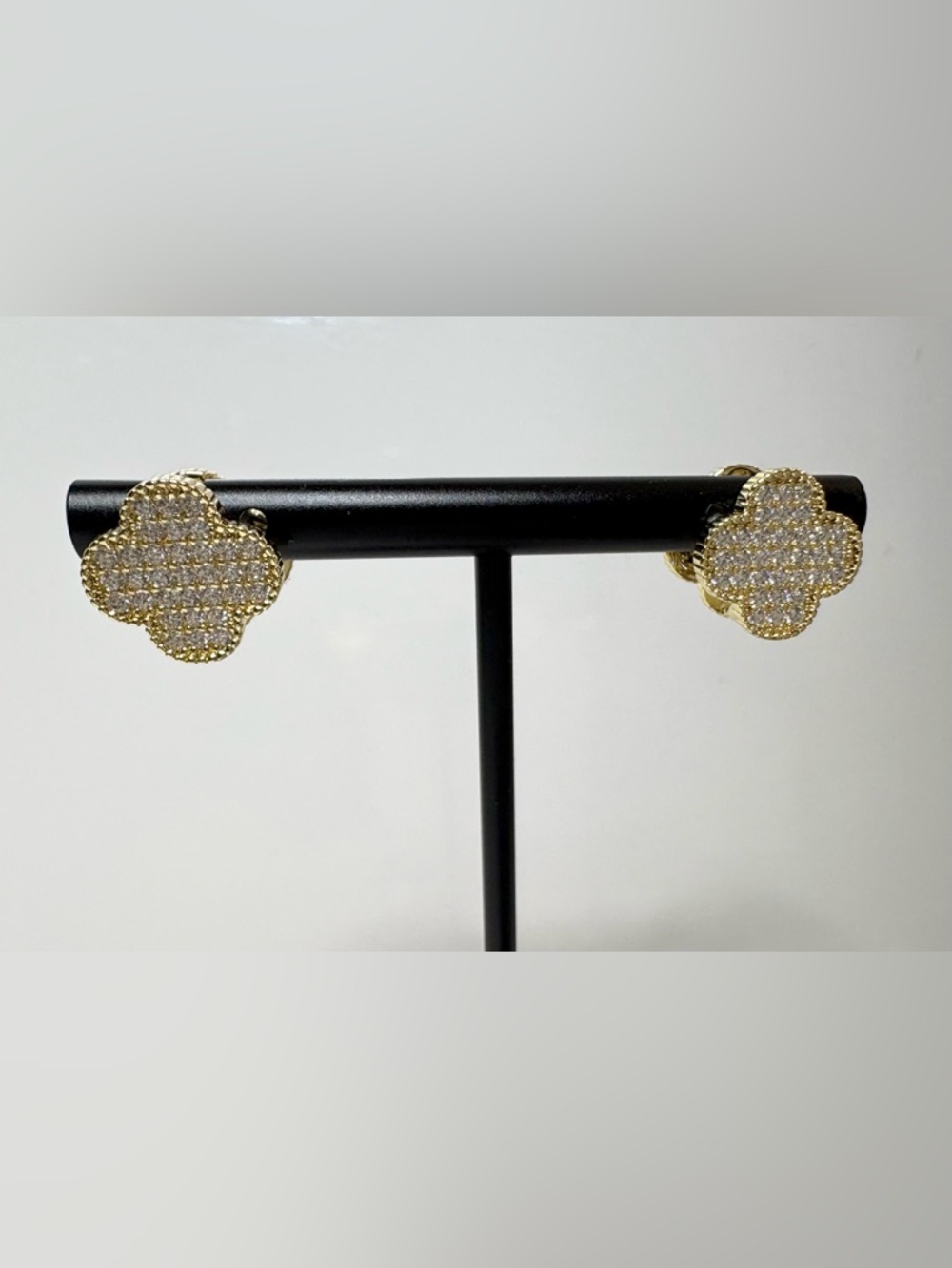 18k Gold Filled Clover Stud Earrings.